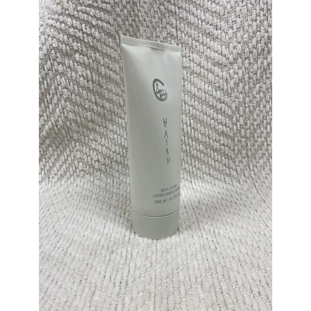 Avon Haiku Perfumed Body Lotion - 6.7 FL OZ  Japanese Citrus & Lush Floral Notes - Picture 3 of 10